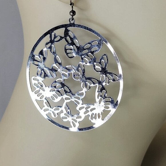 Butterfly Round Filigree Earrings - Picture 1 of 6